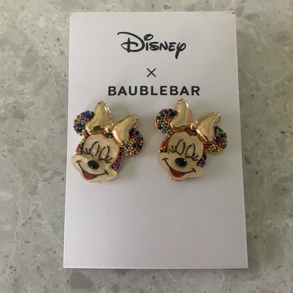 Minnie Mouse Disney Birthday Earrings - Picture 4 of 5